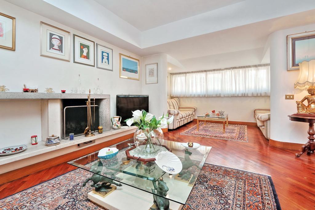 Frattina Family Romantic Superior Suite Exterior foto