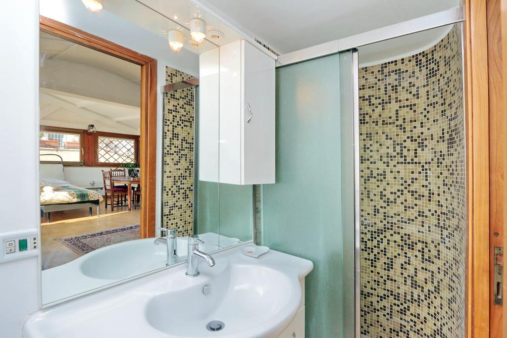 Frattina Family Romantic Superior Suite Exterior foto