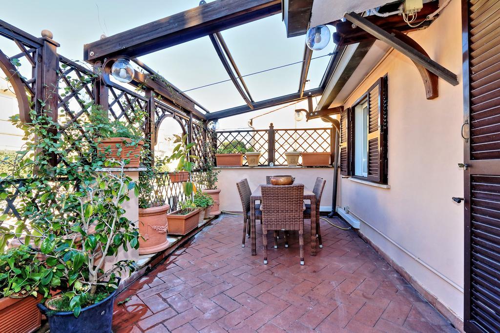Frattina Family Romantic Superior Suite Exterior foto